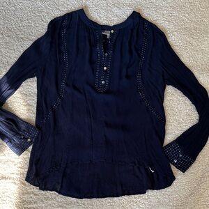 Women’s Jennifer Lopez top